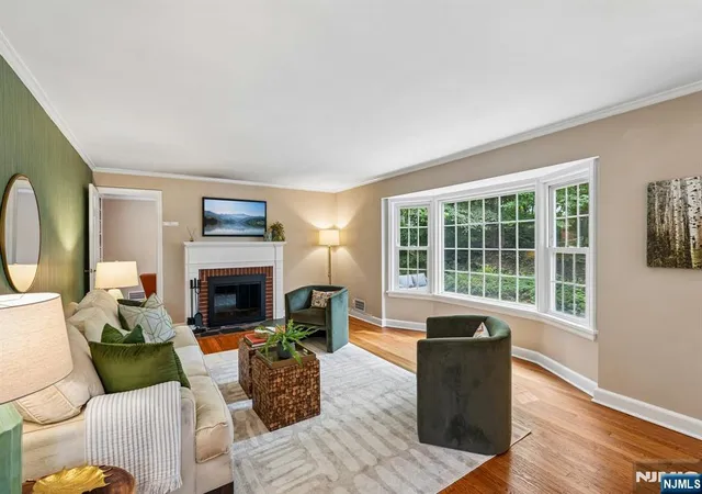 3rd image of 112 Fairview Ave, West Orange, NJ 07052 | MLS# 26030427