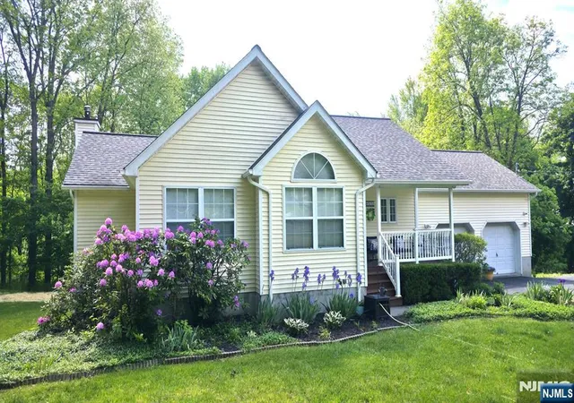 1st image of 5656 Berkshire Valley Rd, Jefferson Township, NJ 07438 | MLS# 26030432