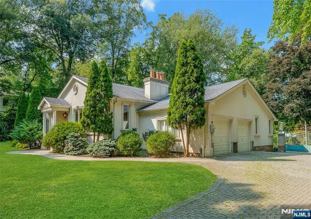 Photo 3 of Sale Pending at 45 Pleasant Ave, Upper Saddle River, NJ 07458 | MLS# 26030449 | Listing updated on 2026-08-26