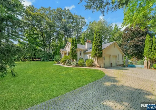 Photo 3 of Sale Pending at 45 Pleasant Ave, Upper Saddle River, NJ 07458 | MLS# 26030449 | Listing updated on 2026-08-26