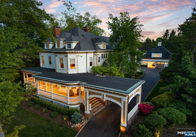 Photo 3 of Sale Pending at 640 Ridgewood Ave, Ridgewood, NJ 07450 | MLS# 26030454 | Listing updated on 2026-09-08
