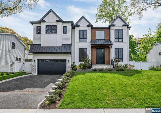 Photo 1 of Sale Pending at 336 Lockwood Dr, Paramus, NJ 07652 | MLS# 26030470 | Listing updated on 2026-09-04