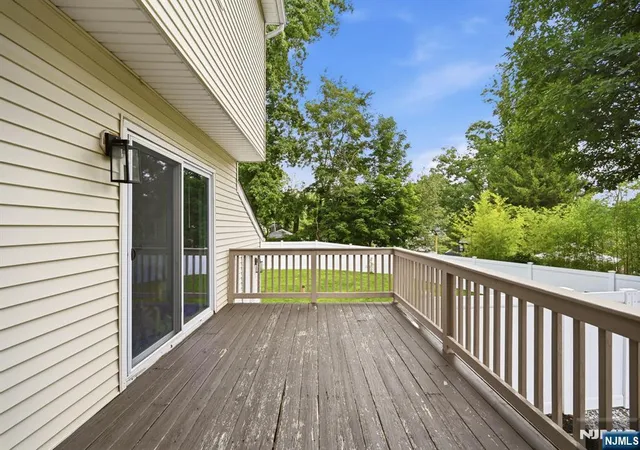 5th image of 19 Northwestern Wy, Hopatcong, NJ 07843 | MLS# 26030505