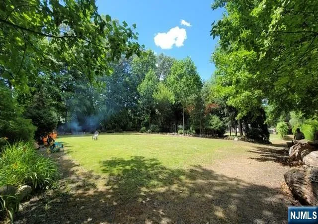 4th image of 93 Old Tappan Rd, Old Tappan, NJ 07675 | MLS# 26030507
