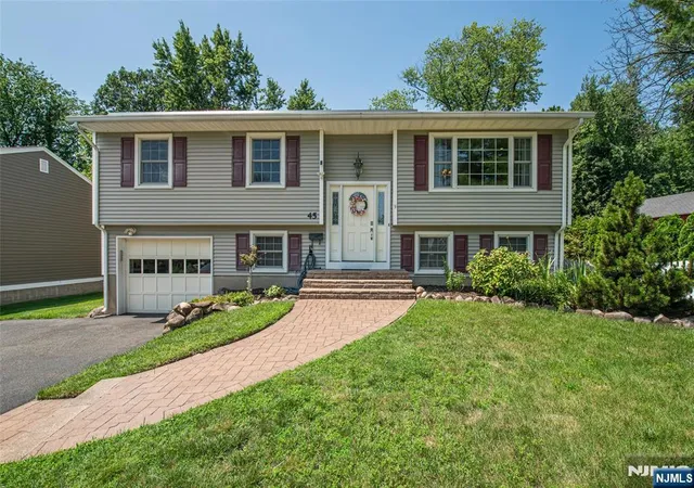 Photo 1 of Sale Pending at 45 Erie Ave, Midland Park, NJ 07432 | MLS# 26030554 | Listing updated on 2026-08-20