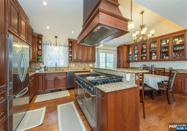 Photo 3 of Sale Pending at 45 Erie Ave, Midland Park, NJ 07432 | MLS# 26030554 | Listing updated on 2026-08-20
