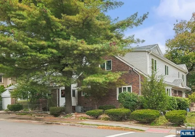 1st image of 1003 Cumbermeade Rd, Fort Lee, NJ 07024 | MLS# 26030563