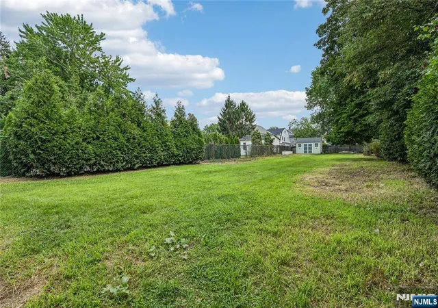 35th image of 190 John St, Englewood, NJ 07631 | MLS# 26030607