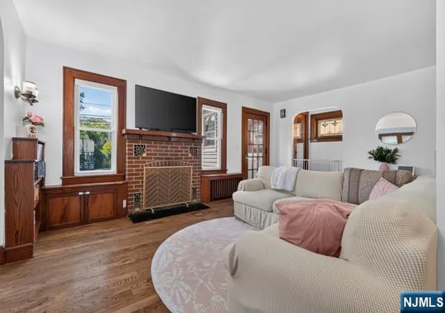 Photo 4 of Single family home for sale at 38 Shadyside Ave, Dumont, NJ 07628 | MLS# 26030616 | Listing updated on 2026-08-27