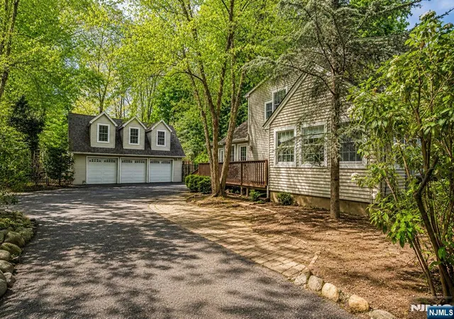 Photo 4 of Sale Pending at 63 Park Ave, Wyckoff, NJ 07481 | MLS# 26030622 | Listing updated on 2026-09-04