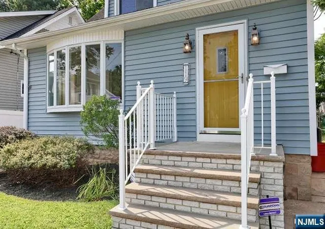 Photo 1 of Single family home for sale at 119 Mckinley Ave, Dumont, NJ 07628 | MLS# 26030626 | Listing updated on 2026-09-09