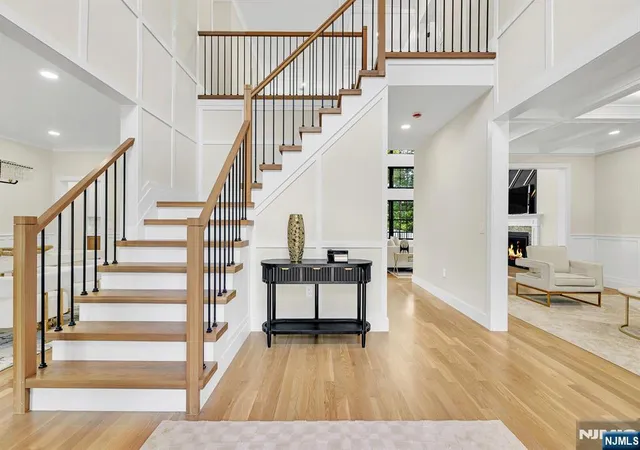Photo 3 of Single family home for sale at 275 Beachwood Rd, Par Troy Hills Twp., NJ 07054 | MLS# 26030636 | Listing updated on 2026-08-22