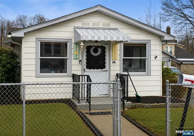 3rd image of 14 High St, Mount Olive Township, NJ 07828 | MLS# 26030650