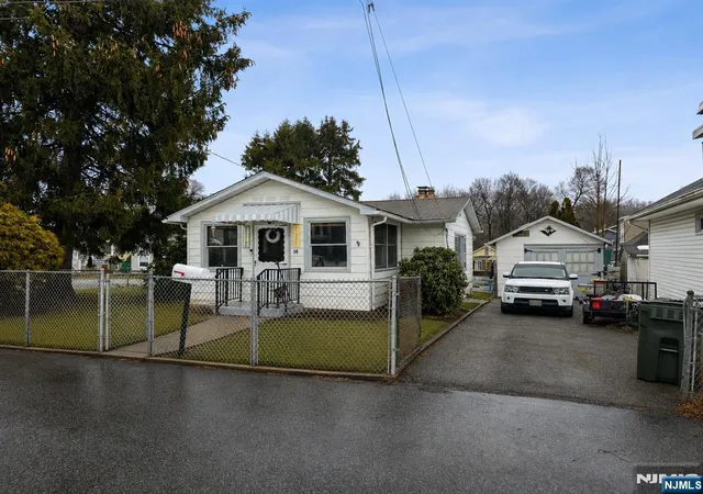 4th image of 14 High St, Mount Olive Township, NJ 07828 | MLS# 26030650
