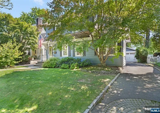 Photo 2 of Sale Pending at 125 Hawthorne Ave, Glen Ridge, NJ 07028 | MLS# 26030651 | Listing updated on 2026-08-31