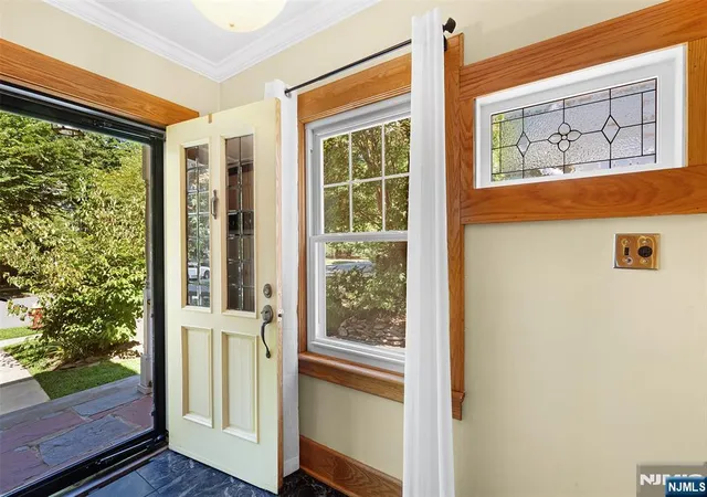 Photo 3 of Sale Pending at 125 Hawthorne Ave, Glen Ridge, NJ 07028 | MLS# 26030651 | Listing updated on 2026-08-31