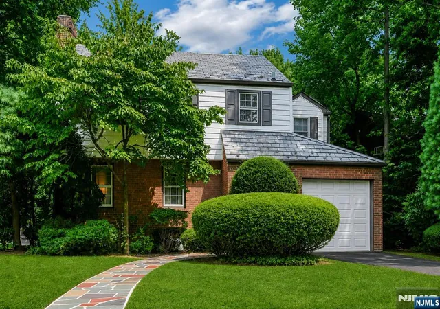 Photo 2 of Sale Pending at 1106 Emerson Ave, Teaneck, NJ 07666 | MLS# 26030654 | Listing updated on 2026-09-03