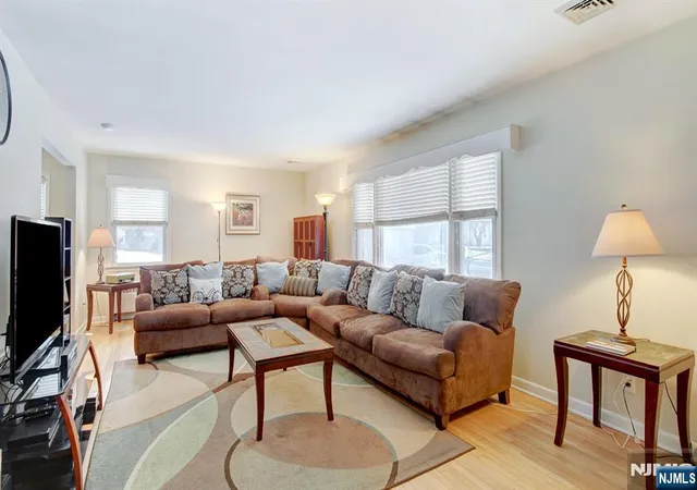 Photo 4 of Sale Pending at 25 Woodland Ave, West Orange, NJ 07052 | MLS# 26030663 | Listing updated on 2026-10-13