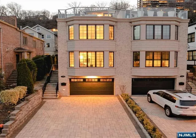 36th image of 48 Myrtle Ave, Edgewater, NJ 07020 | MLS# 26030676