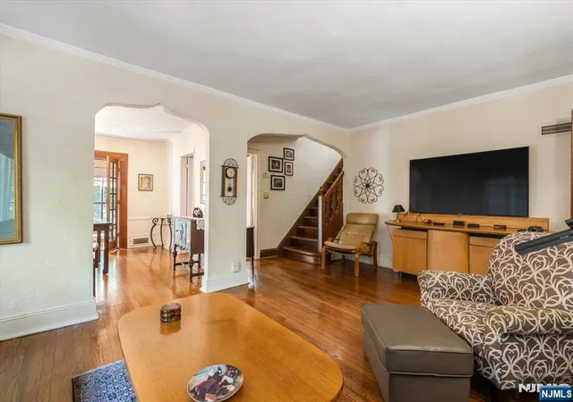Photo 4 of Single family home for sale at 512 Fairidge Ter, Teaneck, NJ 07666 | MLS# 26030696 | Listing updated on 2026-09-15
