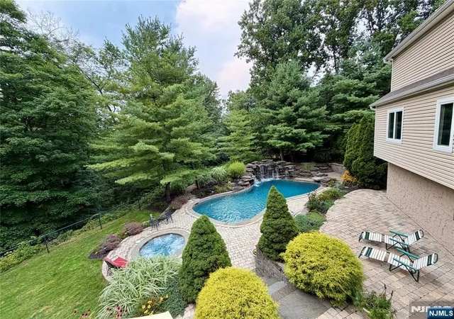 2nd image of 92 Cheyenne Wy, Wayne, NJ 07470 | MLS# 26030698