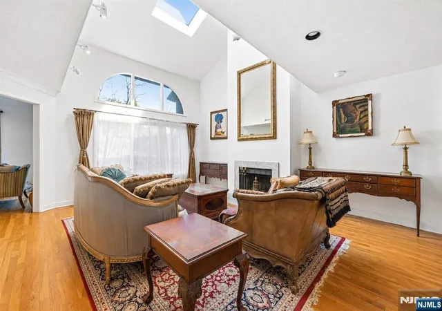 Photo 4 of Townhouse for sale at 370 French Ct, Teaneck, NJ 07666 | MLS# 26030703 | Listing updated on 2026-09-19