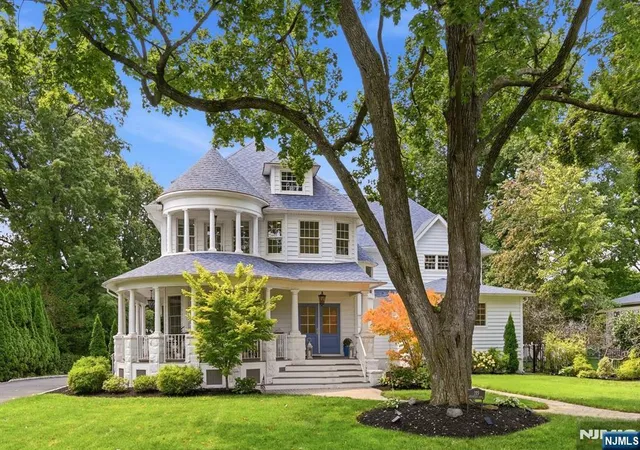 Photo 1 of Sale Pending at 189 Highfield Ln, Nutley, NJ 07110 | MLS# 26030710 | Listing updated on 2026-09-13