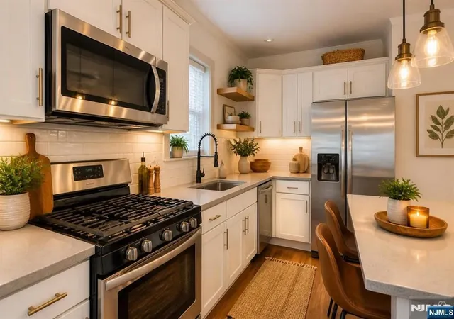 Photo 4 of Single family home for sale at 142 Steuben St, East Orange, NJ 07018 | MLS# 26030782 | Listing updated on 2026-10-13