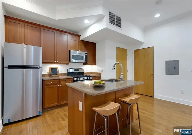 Photo 3 of Condo for sale at 61 Grand St #2F, Jersey City, NJ 07302 | MLS# 26030802 | Listing updated on 2026-08-16