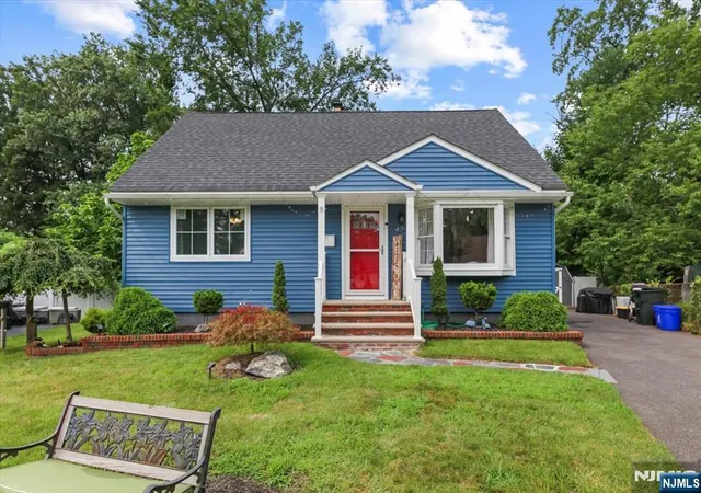 Photo 2 of Single family home for sale at 42 Wells Ct, Bloomfield, NJ 07003 | MLS# 26030819 | Listing updated on 2026-08-14