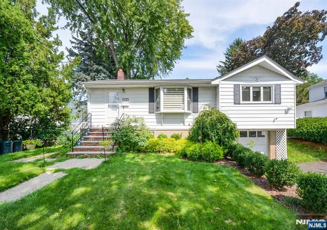 Photo 1 of Land for sale at 8 51 Henderson Blvd, Fair Lawn, NJ 07410 | MLS# 26030827 | Listing updated on 2026-09-16