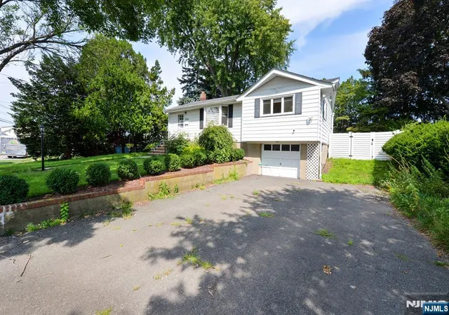 Photo 2 of Land for sale at 8 51 Henderson Blvd, Fair Lawn, NJ 07410 | MLS# 26030827 | Listing updated on 2026-09-16