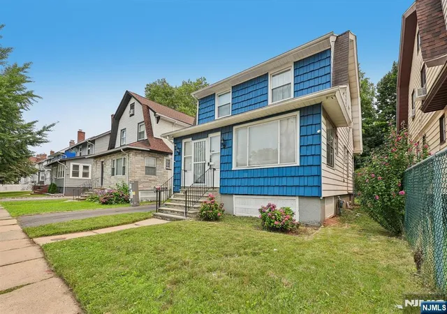 4th image of 164 Freeman Ave, East Orange, NJ 07018 | MLS# 26030853