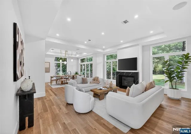 Photo 4 of Single family home for sale at 26 Collins Ave, Closter, NJ 07624 | MLS# 26030855 | Listing updated on 2026-09-18