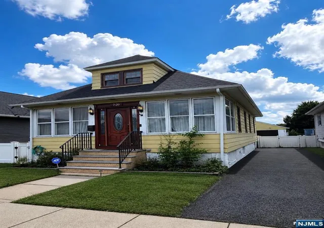 Photo 2 of Sale Pending at 7 20 Fern St, Fair Lawn, NJ 07410 | MLS# 26030871 | Listing updated on 2026-09-04