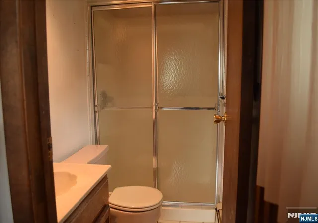 Photo 4 of Single family home for sale at 27 3Rd Ave, Roseland, NJ 07068 | MLS# 26030881 | Listing updated on 2026-09-20
