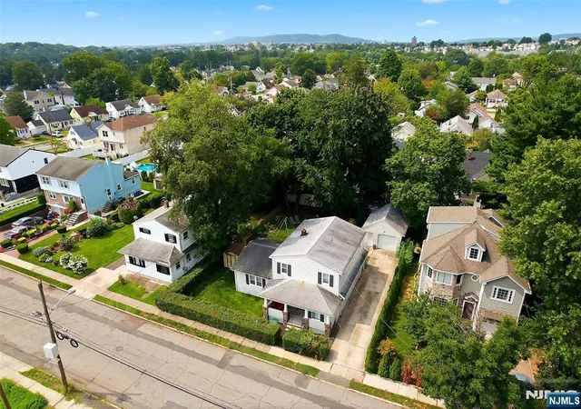 Photo 3 of Single family home for sale at 12-68 6Th St, Fair Lawn, NJ 07410 | MLS# 26030909 | Listing updated on 2026-08-22
