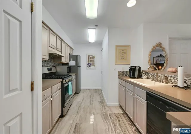 Photo 3 of Condo for sale at 189 Forest Ave #411, Paramus, NJ 07652 | MLS# 26030935 | Listing updated on 2026-08-18