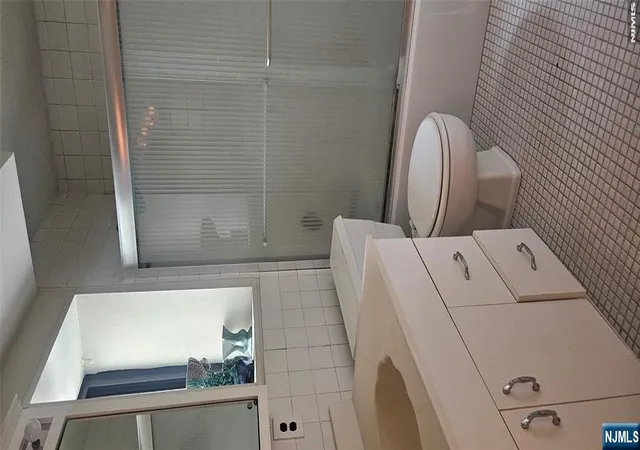Photo 3 of Condo for sale at 235 Prospect Ave #5B, Hackensack, NJ 07601 | MLS# 26030946 | Listing updated on 2026-08-17