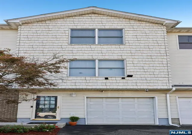Photo 3 of Sale Pending at 274 Garibaldi Ave #2, Lodi, NJ 07644 | MLS# 26030948 | Listing updated on 2026-09-01