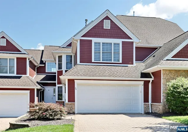 1st image of 28 Turnberry Ln, Hamburg, NJ 07419 | MLS# 26031004