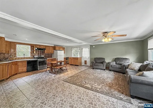 Photo 3 of Sale Pending at 8 Martin Rd, Verona, NJ 07044 | MLS# 26031014 | Listing updated on 2026-08-29