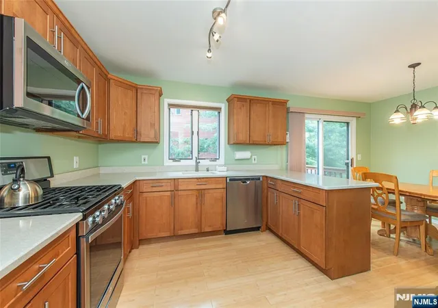 Photo 4 of Sale Pending at 45 Sampson St #11, Saddle Brook, NJ 07663 | MLS# 26031048 | Listing updated on 2026-09-04