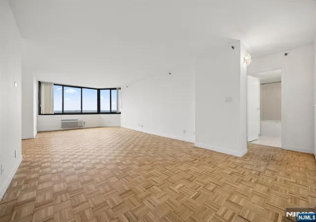 5th image of 1265 15Th St, Fort Lee, NJ 07024