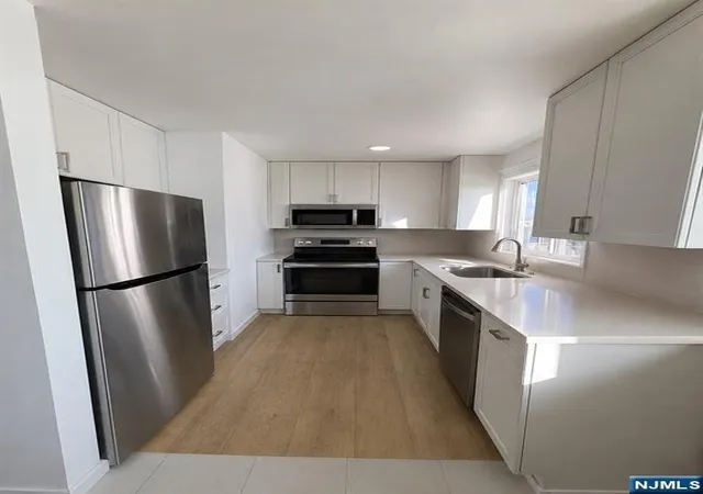 3rd image of 1309 15Th St, Fort Lee, NJ 07024 | MLS# 26031137