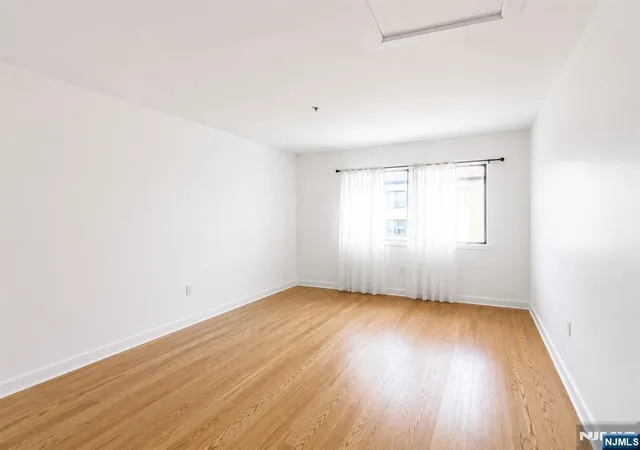4th image of 1309 15Th St, Fort Lee, NJ 07024 | MLS# 26031137