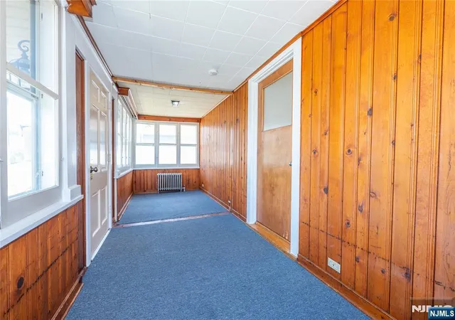 Photo 2 of Single family home for sale at 8 02 Henderson Blvd, Fair Lawn, NJ 07410 | MLS# 26031140 | Listing updated on 2026-09-13