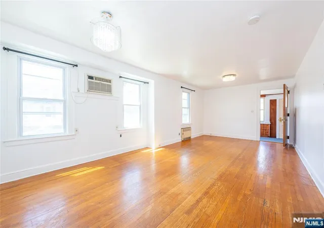 Photo 3 of Single family home for sale at 8-02 Henderson Blvd, Fair Lawn, NJ 07410 | MLS# 26031140 | Listing updated on 2026-09-13