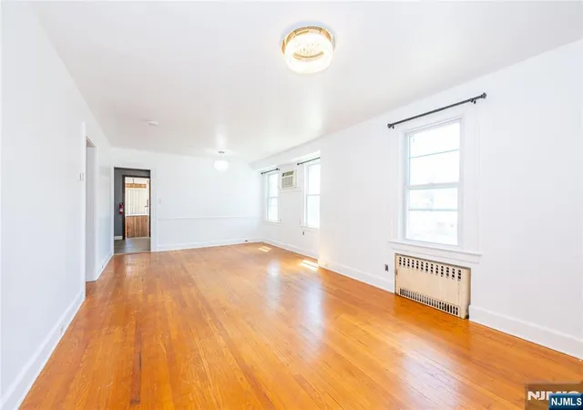 Photo 4 of Single family home for sale at 8-02 Henderson Blvd, Fair Lawn, NJ 07410 | MLS# 26031140 | Listing updated on 2026-09-13