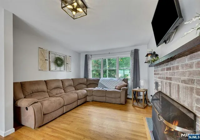 Photo 3 of Sale Pending at 416 Lakeview Ave, Ringwood, NJ 07456 | MLS# 26031152 | Listing updated on 2026-09-09